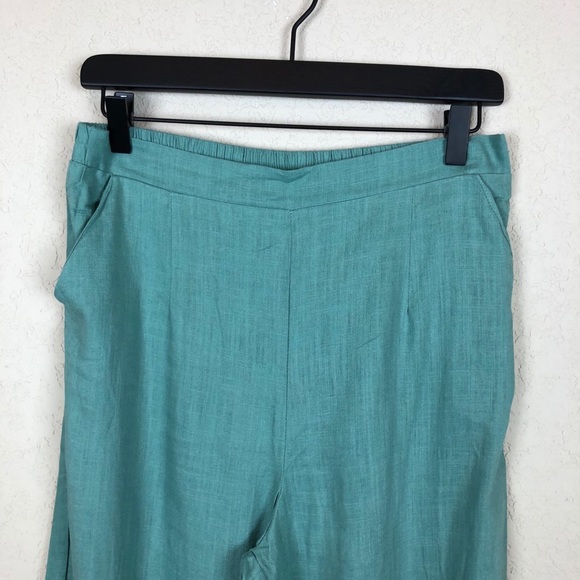 Clad & Cloth • Wide Leg Linen Cropped Pants - Picture 5 of 11
